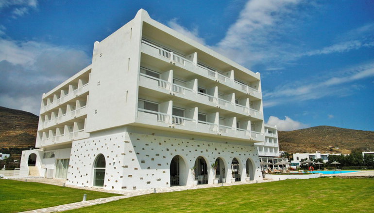 4* Tinos Beach Hotel